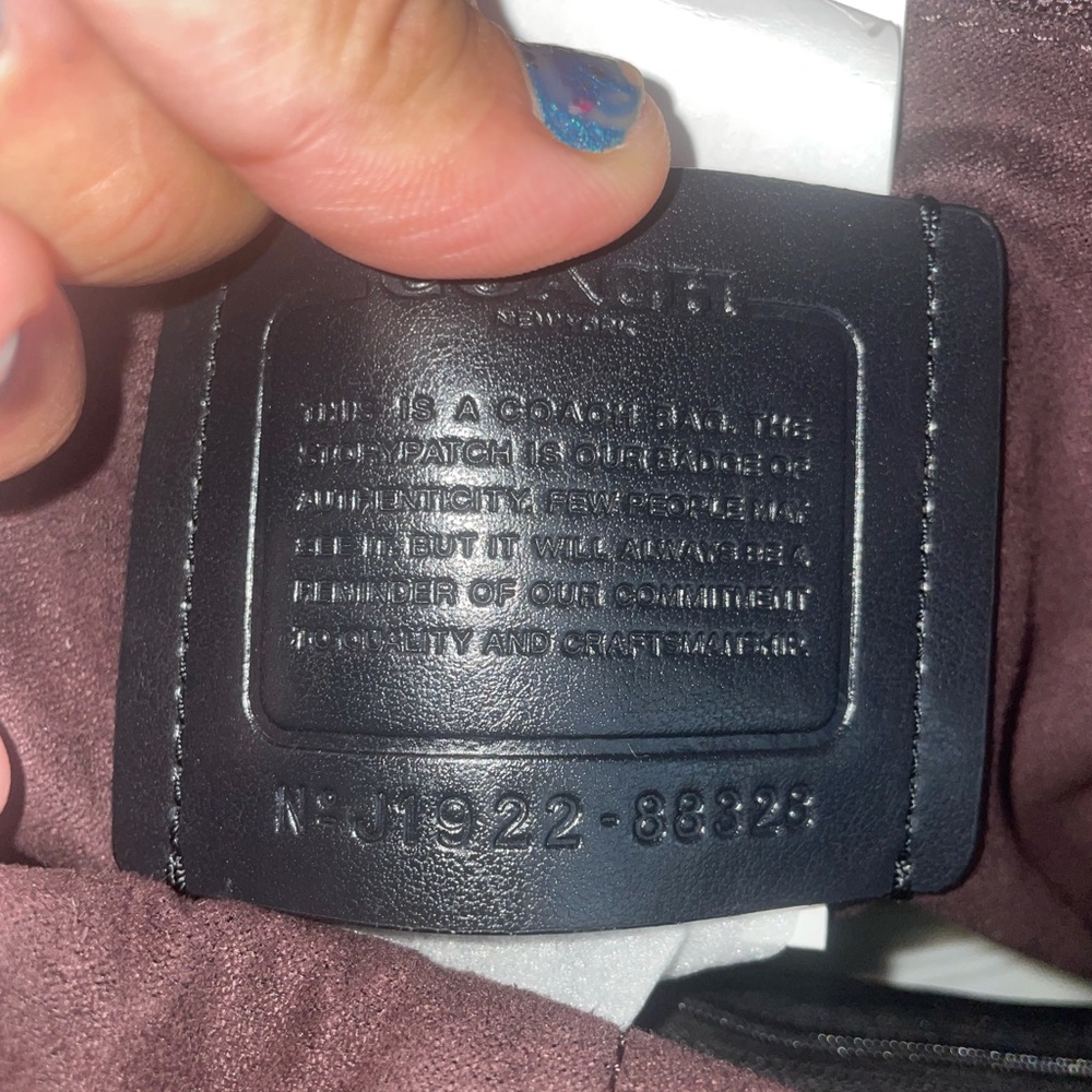 Backpack - Picture 6 of 7